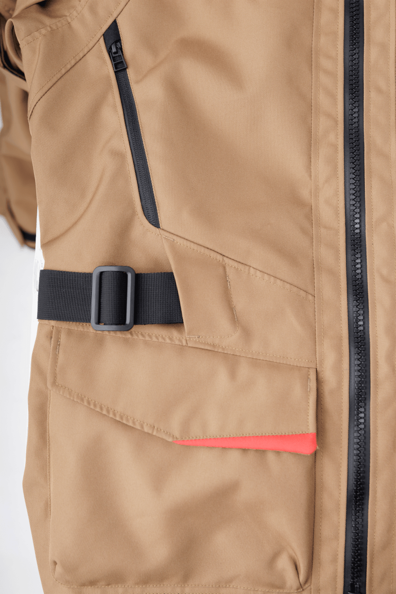 CHAMARRA CON PROTECCIONES ESTILO ADVENTURE MÉXICO UNO