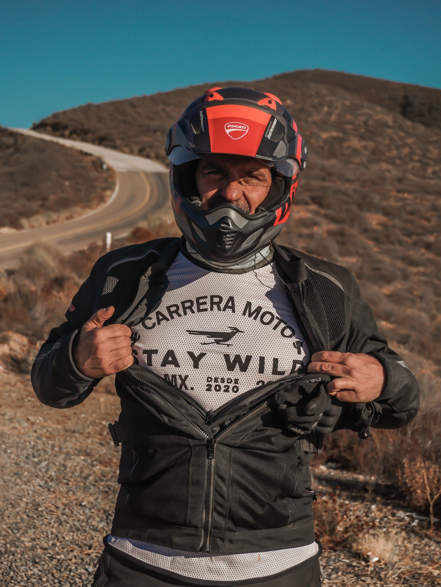 ¿Cómo elegir tu chamarra de moto con protección certificada? Guía 2026